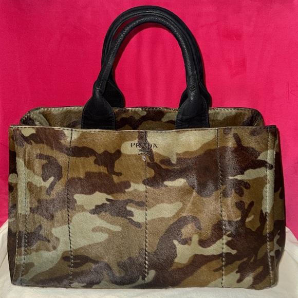 Prada pony hair Camouflage Tote Bag - Picture 4 of 16